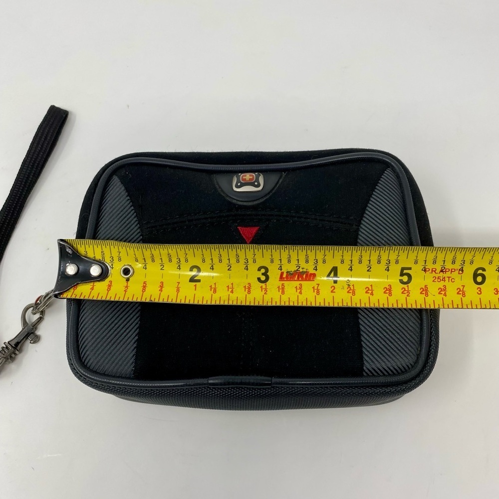 SwissGear by Wenger Black Wristlet - Picture 4 of 10